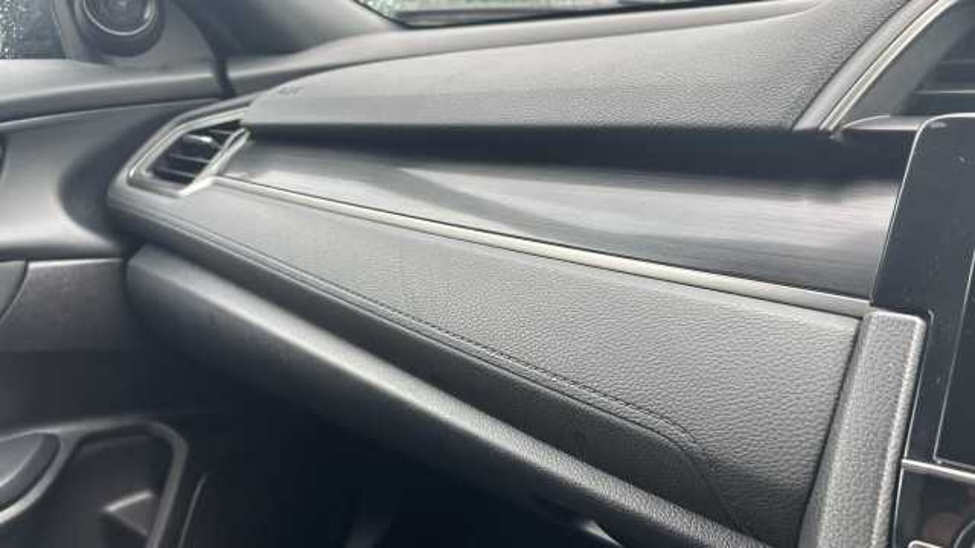 Honda Civic 1.0 VTEC Turbo 126 SR 5dr 