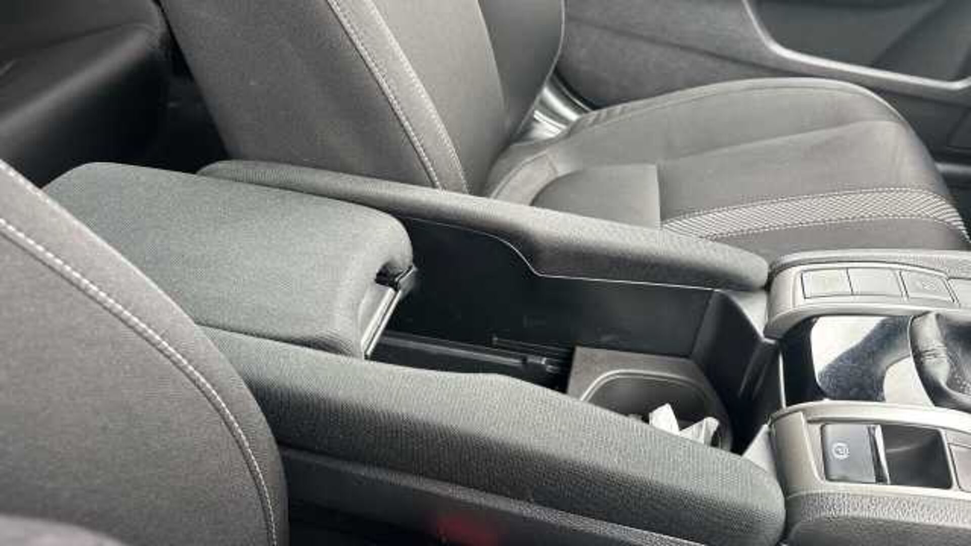 Honda Civic 1.0 VTEC Turbo 126 SR 5dr 