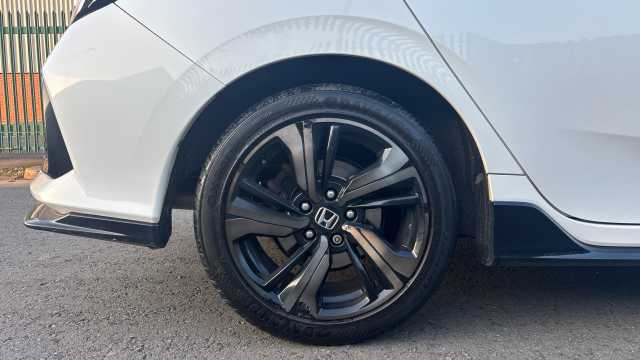 Honda Civic 1.5 VTEC Turbo Sport 5dr CVT 