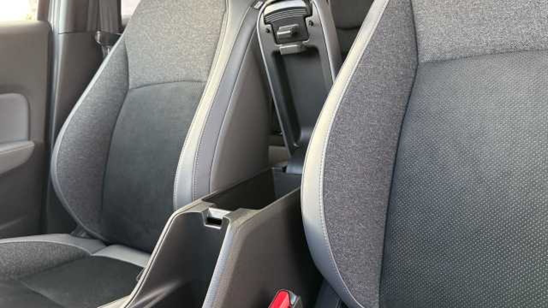 Honda Jazz Hybrid 1.5 i-MMD Hybrid Advance Sport 5dr eCVT 