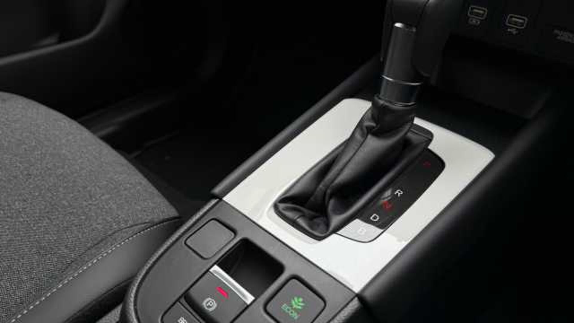Honda Jazz Hybrid 1.5 i-MMD Hybrid Advance 5dr eCVT 