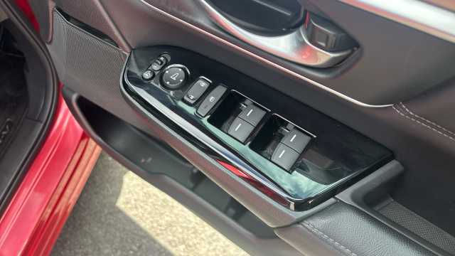 Honda CR-V Hybrid 2.0 i-MMD Hybrid SR 2WD 5dr eCVT 