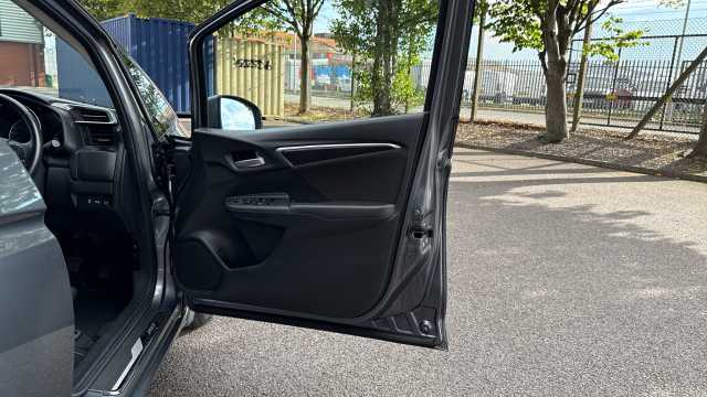 Honda Jazz 1.3 i-VTEC EX Navi 5dr 
