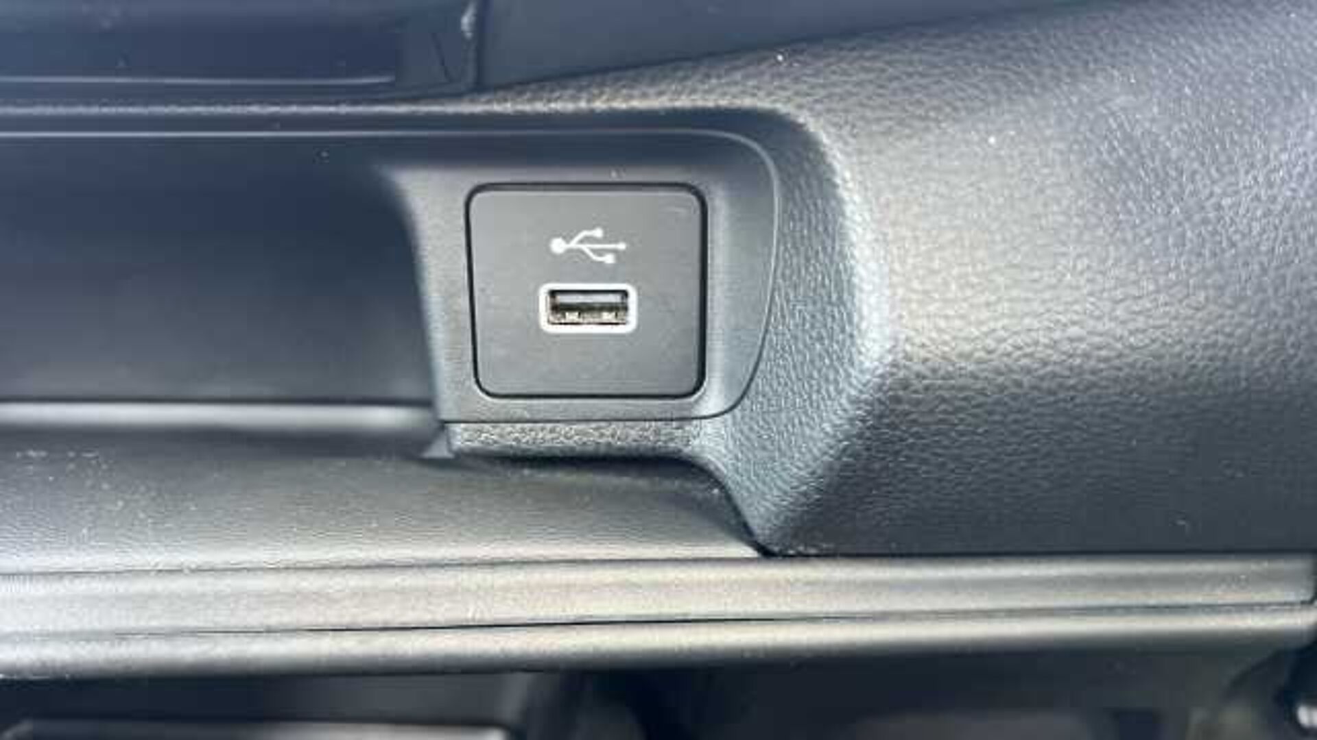 Honda HR-V e:HEV 1.5 eHEV Elegance 5dr CVT 