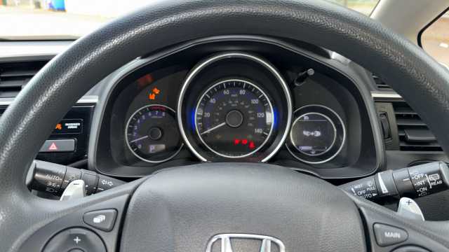 Honda Jazz 1.3 i-VTEC SE 5dr CVT 