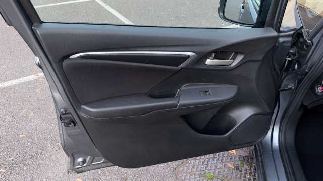 Honda Jazz 1.3 i-VTEC SE 5dr CVT 