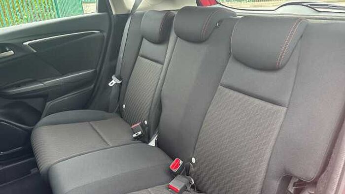 Honda Jazz 1.5 i-VTEC Sport 5dr CVT 