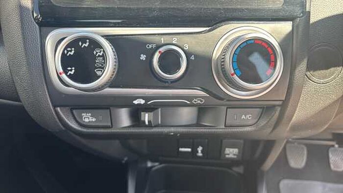 Honda Jazz 1.5 i-VTEC Sport 5dr 