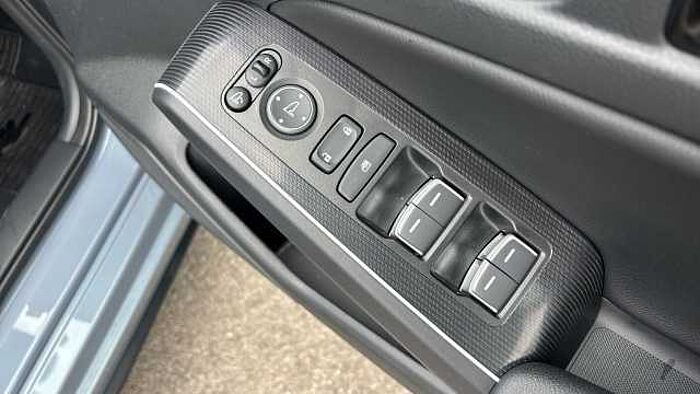 Honda Civic Hybrid 2.0 eHEV Advance 5dr CVT 