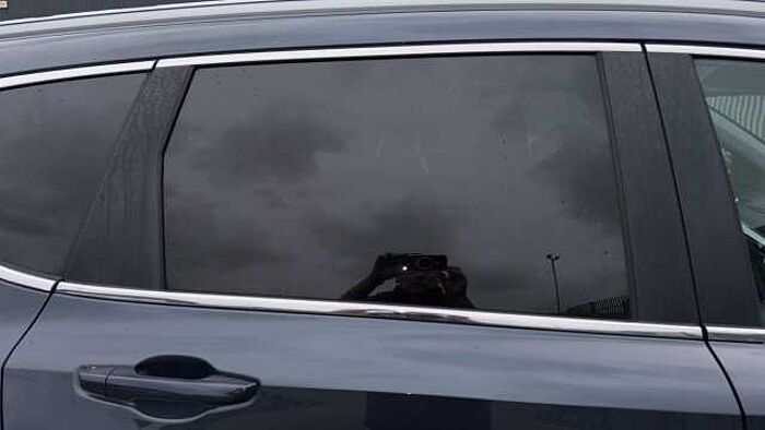 Honda CR-V Hybrid 2.0 i-MMD Hybrid SR 5dr eCVT 